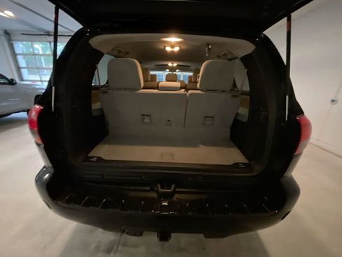 Used 2016 Toyota Sequoia SR5 AWD/4WD image 24