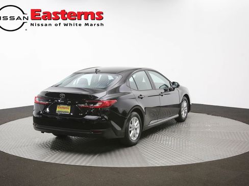 Used 2025 Toyota Camry LE FWD image 43