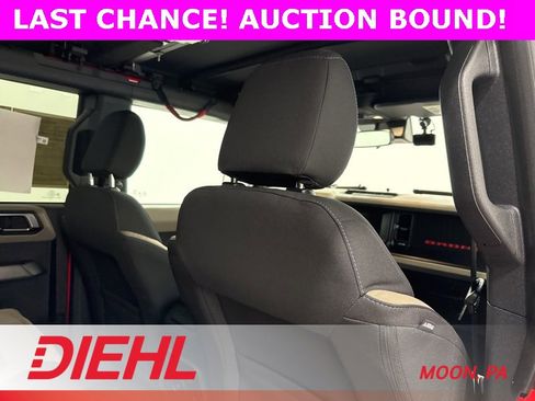 Used 2022 Ford Bronco Wildtrak image 14