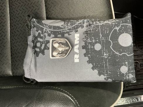 Used 2020 RAM 1500 Laramie image 54