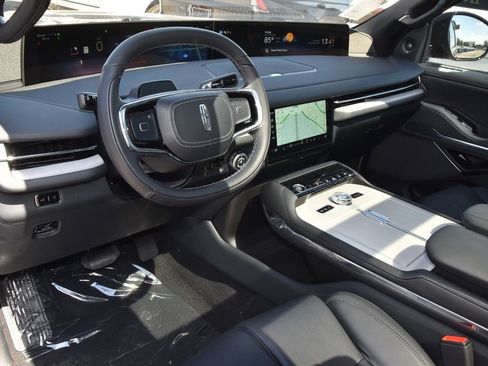 New 2025 Lincoln Navigator Reserve w/ Jet Appearance Package image 37