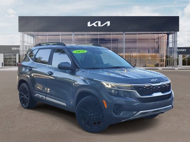 Certified 2022 Kia Seltos Nightfall Edition AWD/4WD image 1