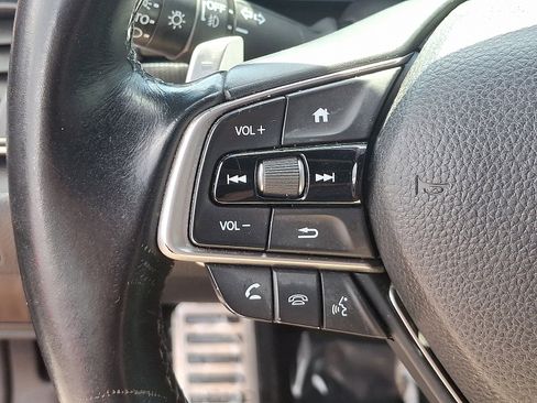Used 2018 Honda Accord Sport image 21