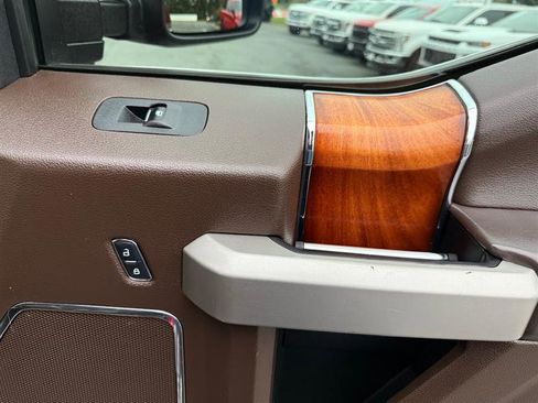 Used 2017 Ford F250 King Ranch w/ Chrome Package image 19