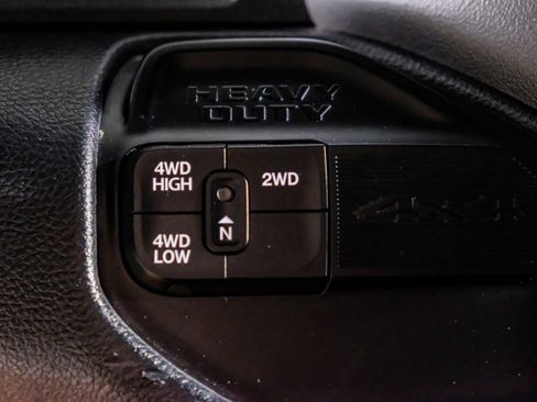 Used 2022 RAM 2500 Big Horn AWD/4WD image 25
