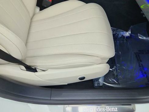 Used 2024 Mercedes-Benz E 350 4MATIC Sedan image 23
