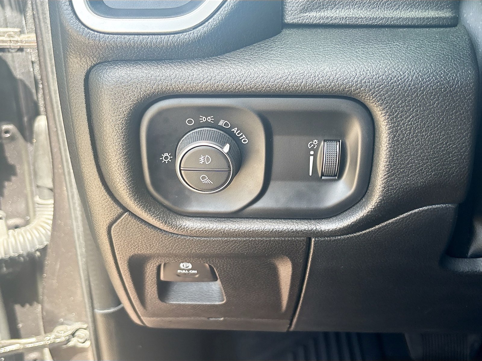 Used 2022 RAM 1500 Big Horn AWD/4WD image 10