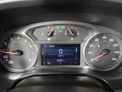 Certified 2023 GMC Acadia SLE w/ Driver Convenience Package image 32