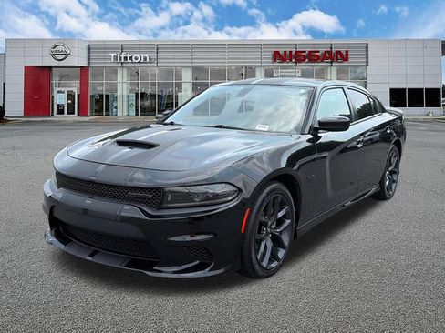 Used 2023 Dodge Charger R/T w/ Blacktop Package RWD image 3