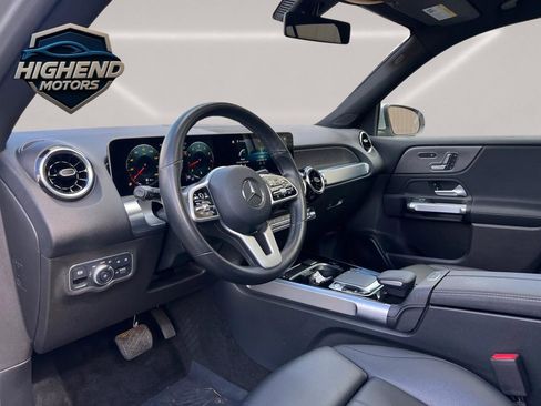 Used 2020 Mercedes-Benz GLB 250 4MATIC w/ Premium Package image 12