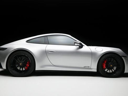 Used 2022 Porsche 911 Carrera 4 GTS image 2