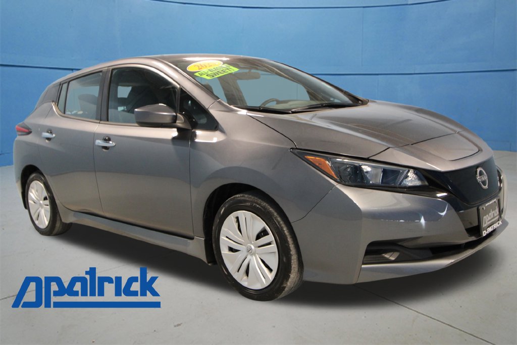 Used 2025 Nissan Leaf S FWD image 1