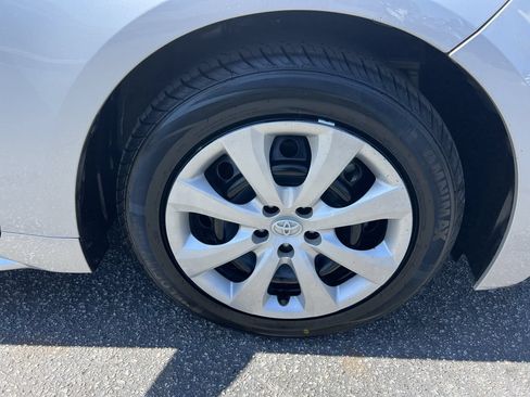 Used 2023 Toyota Corolla LE FWD image 13