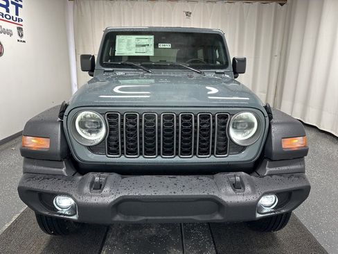 New 2025 Jeep Wrangler Unlimited Sport image 4