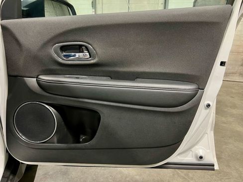 Used 2021 Honda HR-V EX image 31