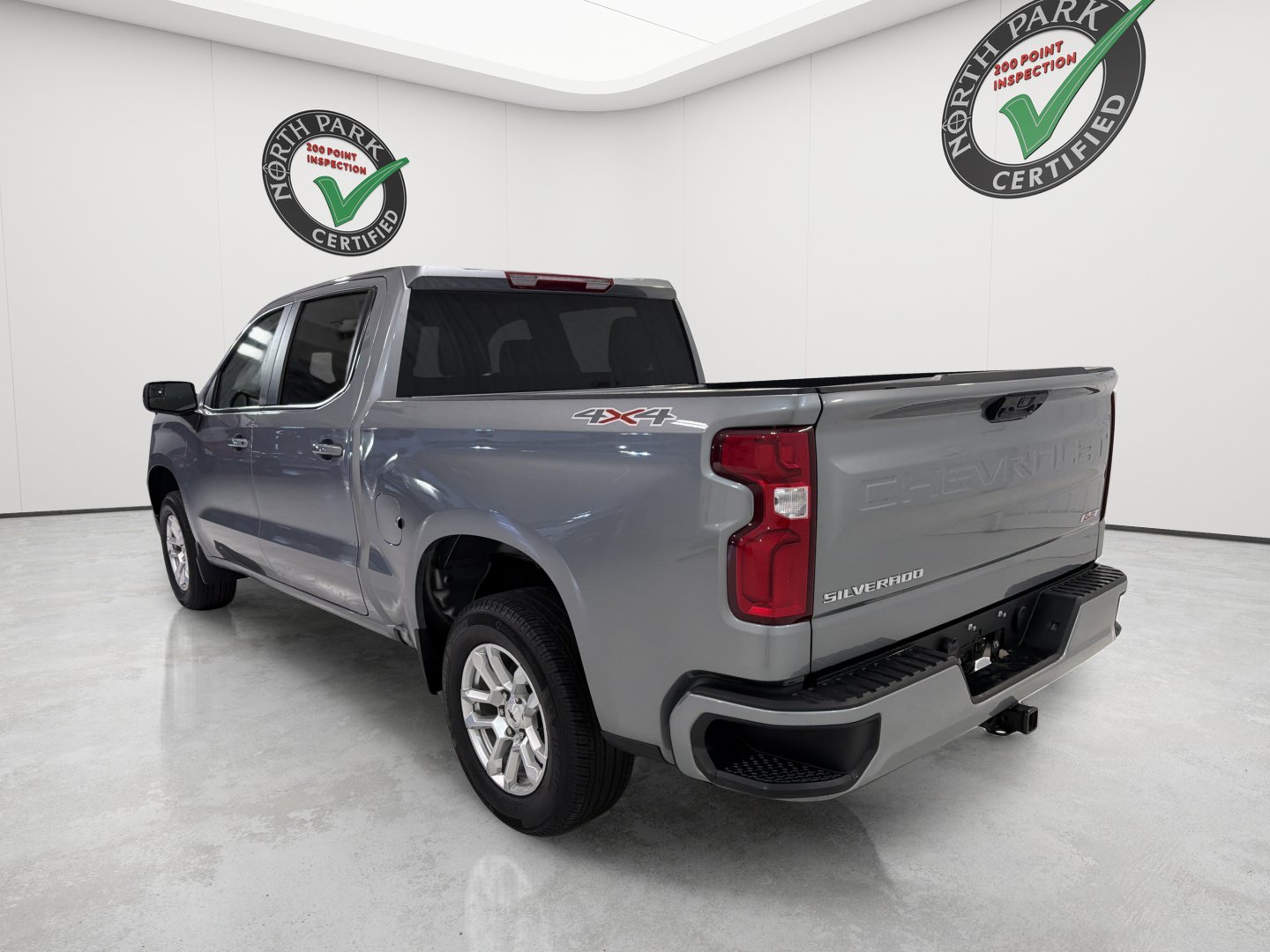 Used 2026 Chevrolet Silverado 1500 RST AWD/4WD image 3