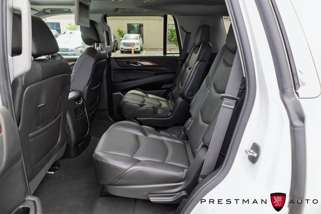 Used 2020 Cadillac Escalade Premium Luxury AWD/4WD image 43