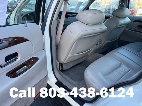 Used 2000 Lincoln Town Car Executive image 10