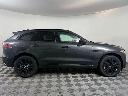 New 2026 Jaguar F-PACE R-Dynamic S image 7
