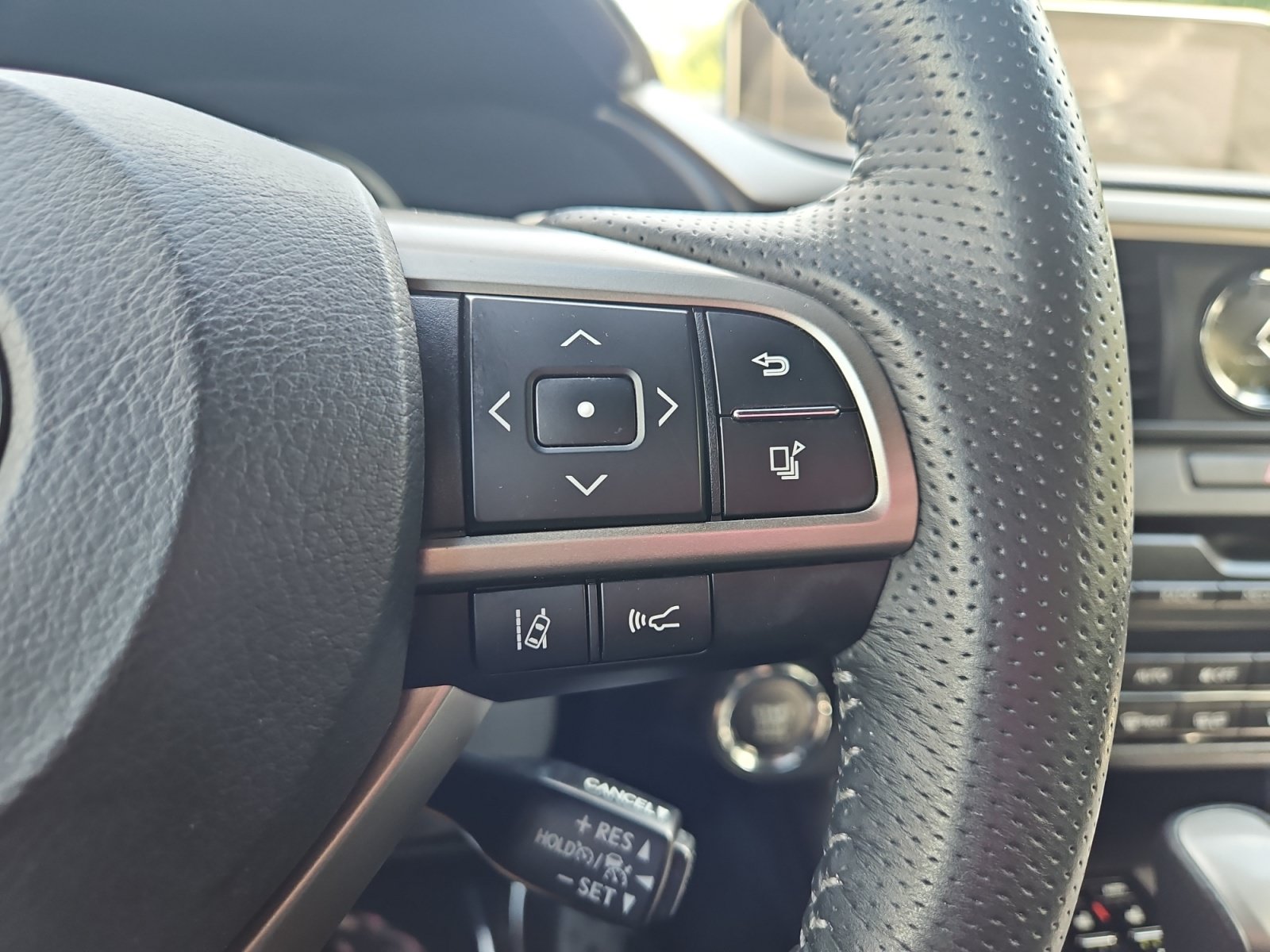 Used 2016 Lexus RX 350 F Sport w/ Accessory Package AWD/4WD image 31
