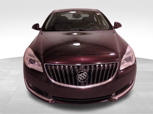 Used 2017 Buick Regal Sport Touring image 10