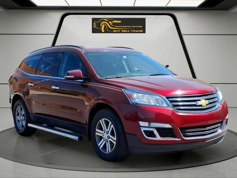 Used 2017 Chevrolet Traverse LT AWD/4WD image 7