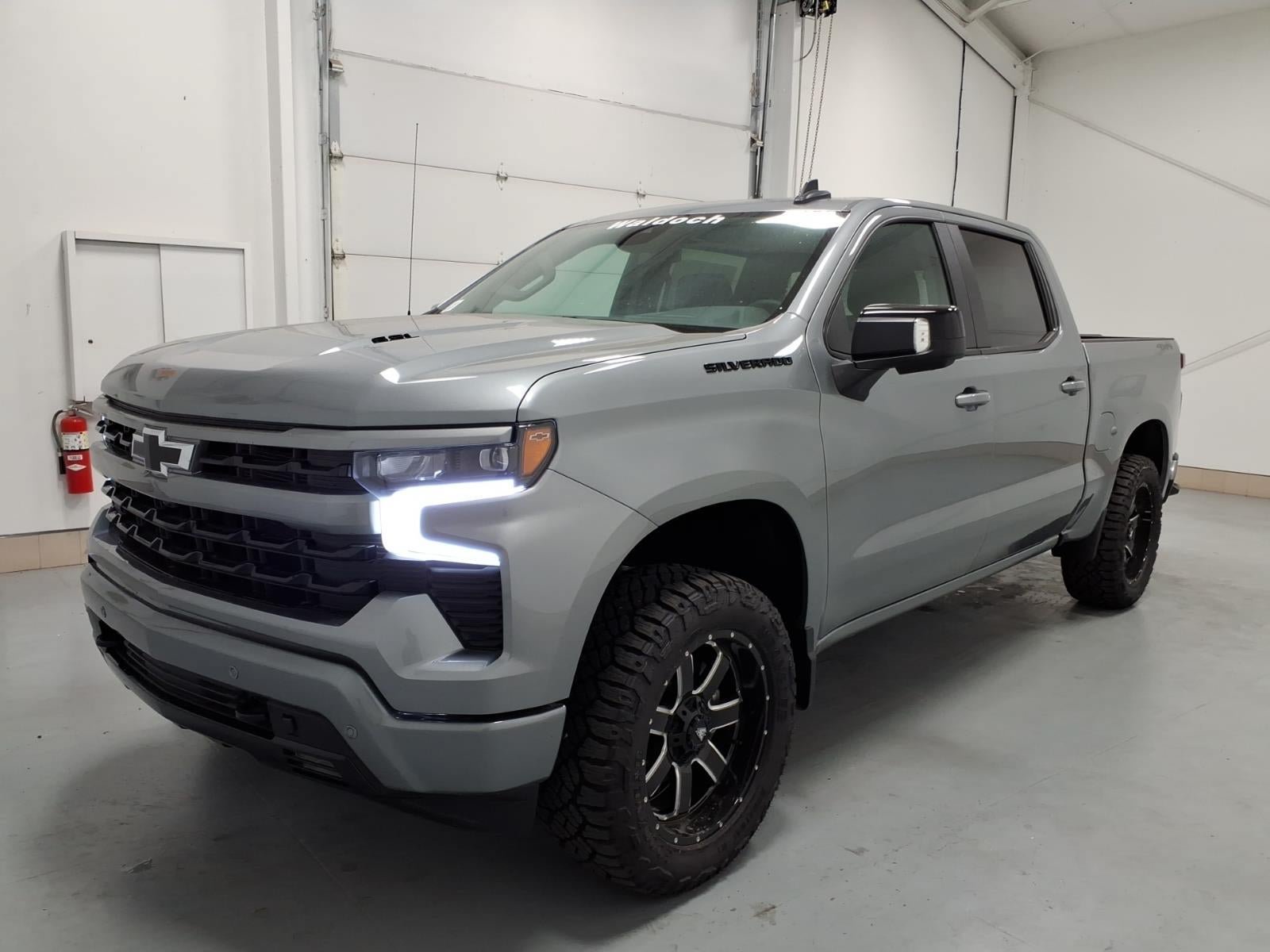 New 2026 Chevrolet Silverado 1500 RST w/ Dark Appearance Package AWD/4WD image 7