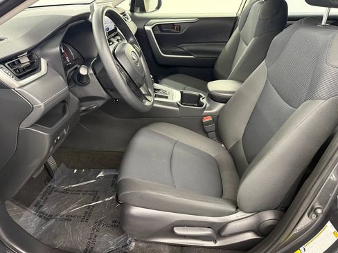 Used 2025 Toyota RAV4 LE image 16
