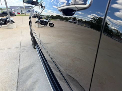 Used 2020 Chevrolet Suburban Premier AWD/4WD image 74
