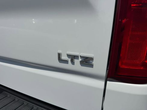 Used 2022 Chevrolet Silverado 1500 LTZ w/ Technology Package image 11