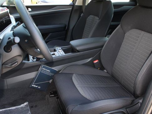 New 2025 Kia K5 LXS image 14