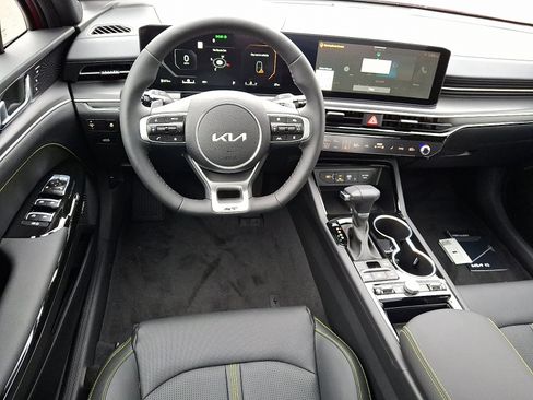 New 2026 Kia K5 GT w/ GT1 Package FWD image 7