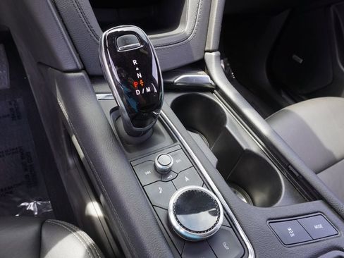 Certified 2024 Cadillac XT5 Premium Luxury w/ Technology Package AWD/4WD image 19