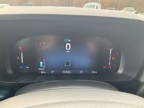 New 2025 Ford Maverick XL w/ Equipment Group 102A image 23