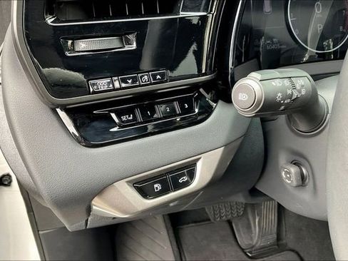 Used 2023 Lexus RX 350 Premium w/ Accessory Package (Z1) AWD/4WD image 15