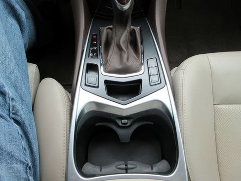 Used 2016 Cadillac SRX Performance w/ Driver Awareness Package image 29