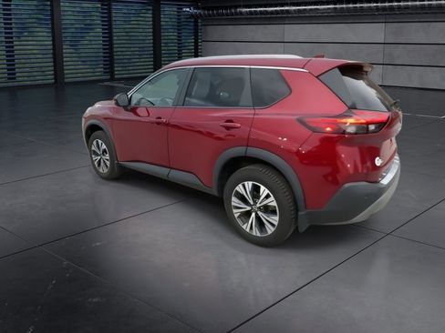 Used 2022 Nissan Rogue SV w/ SV Premium Package image 6