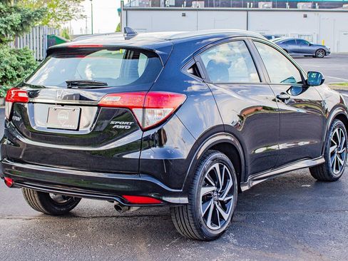 Used 2019 Honda HR-V Sport image 9