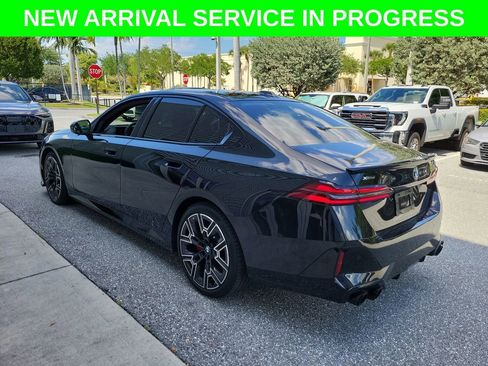 Used 2026 BMW 540i xDrive w/ M Sport Package AWD/4WD image 3