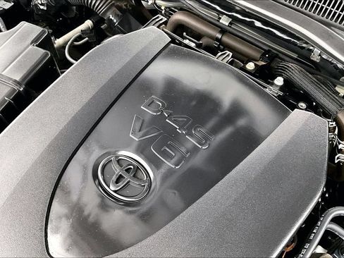 Used 2021 Toyota Tacoma SR AWD/4WD image 36