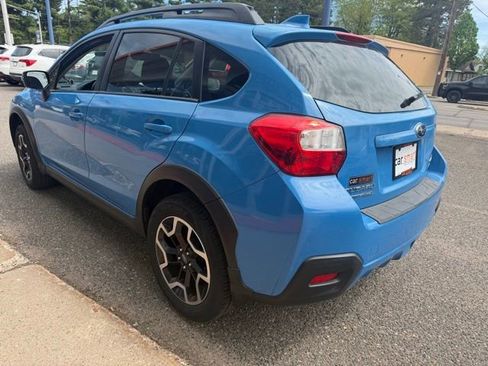 Used 2017 Subaru Crosstrek 2.0i Limited AWD/4WD image 5