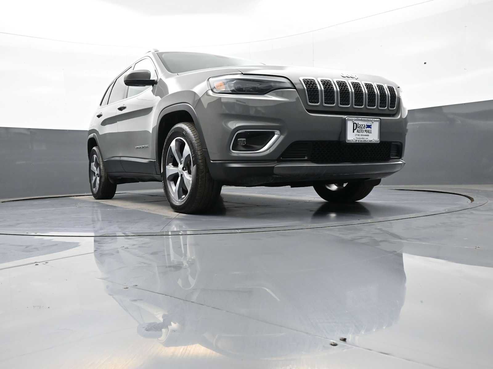 Used 2020 Jeep Cherokee Limited AWD/4WD image 28