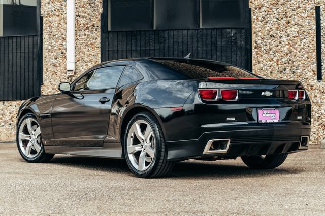 Used 2010 Chevrolet Camaro SS w/ LPO, Ground Effects Package RWD image 7