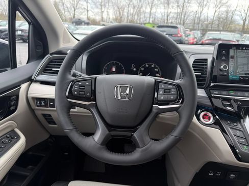 Certified 2026 Honda Odyssey Elite image 13