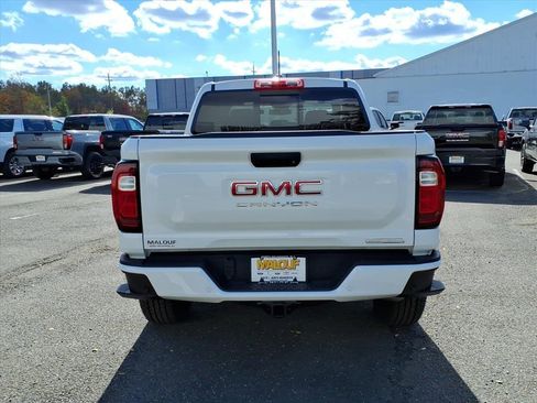 New 2026 GMC Canyon Elevation w/ Convenience Package image 6