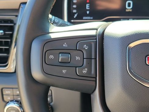 Used 2024 GMC Sierra 2500 AT4 w/ AT4 Preferred Package AWD/4WD image 23