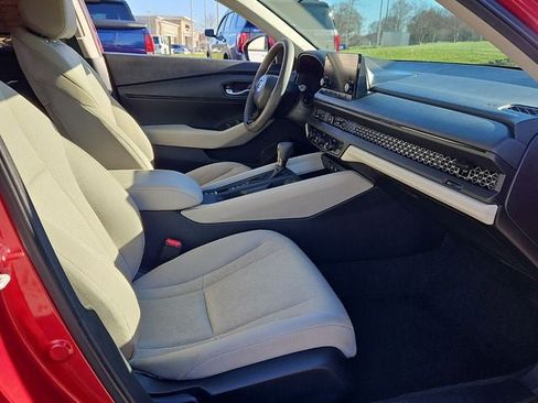 Used 2025 Honda Accord LX image 14