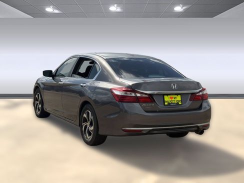 Used 2016 Honda Accord LX image 3