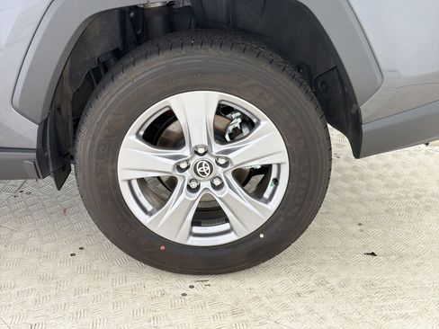 Used 2025 Toyota RAV4 LE AWD/4WD image 11