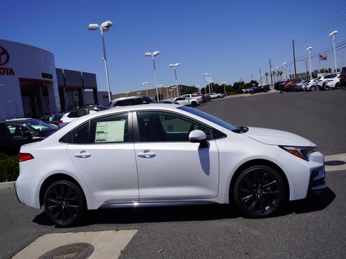 New 2026 Toyota Corolla SE FWD image 4